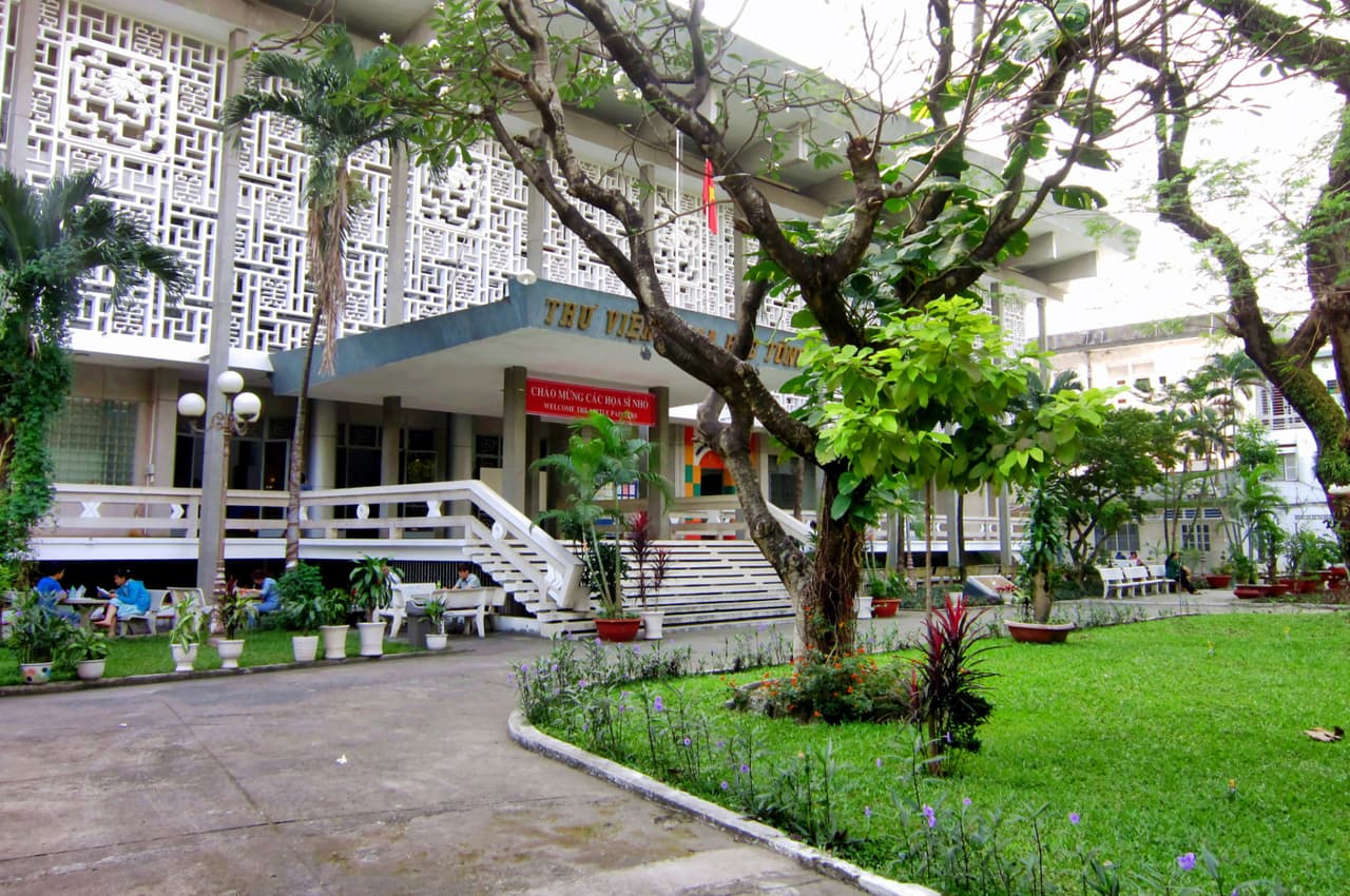 Thư viện Khoa học Tổng hợp